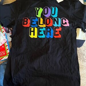 Attic Salt You Belong Here Black Graphic T-Shirt Size Small